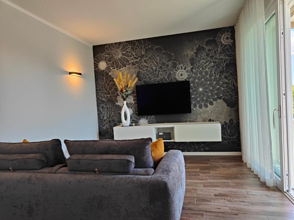San Giorgio Design Home Con Jacuzzi Privata Colà Exteriör bild